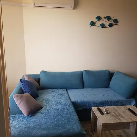 Aquamarine Apartment
